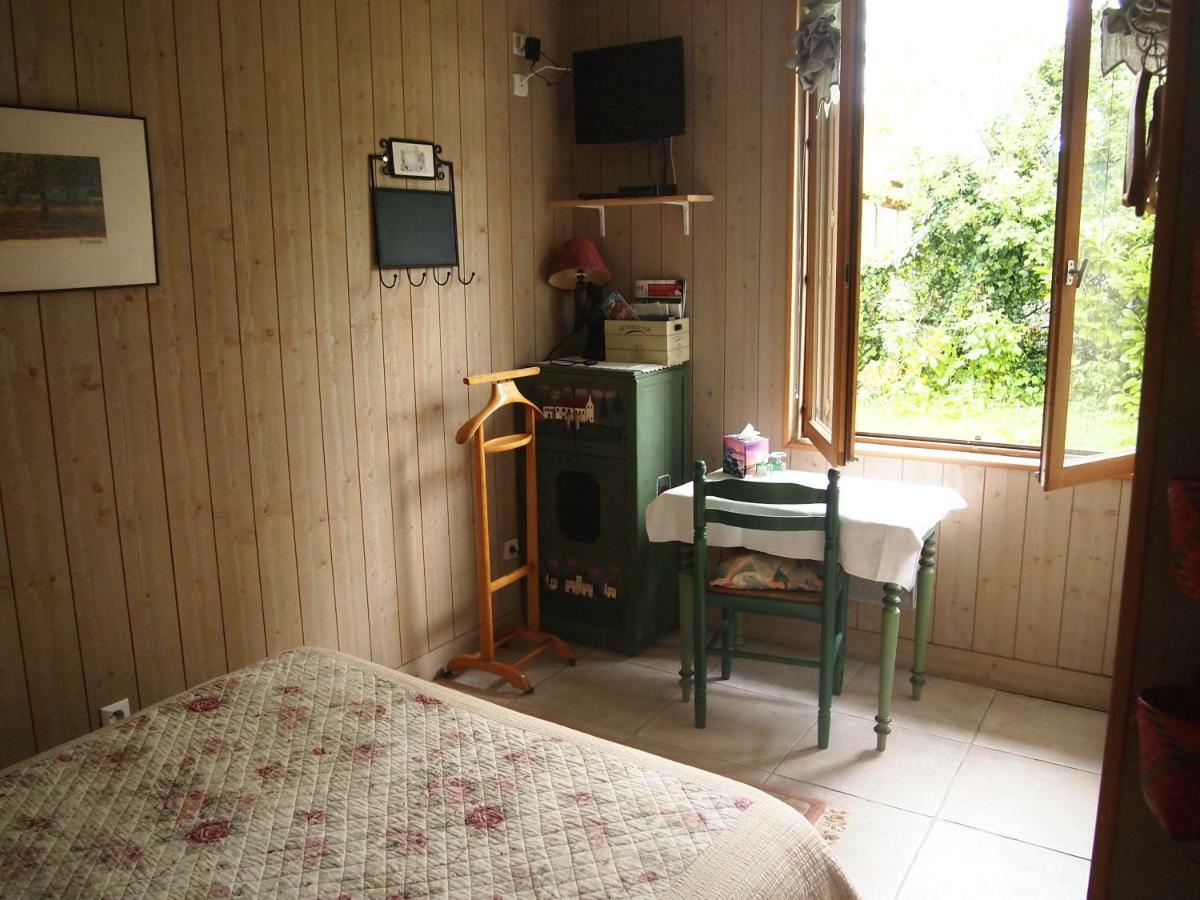 Chambres D'Hotes Les 4 Chemins 滨海图维列 外观 照片
