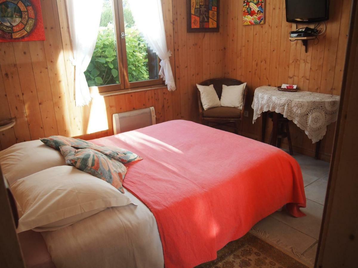 Chambres D'Hotes Les 4 Chemins 滨海图维列 外观 照片